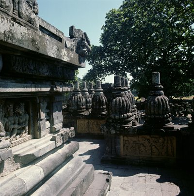View of a Lower Gallery with Balustrades Surmounted by Small Stupas by Unbekannt Unbekannt